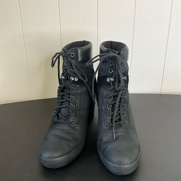 Timberland Womens Size 7.5 Camdale Field Lace Ankle Boots Black Nubuck A1KD4 - Picture 1 of 13